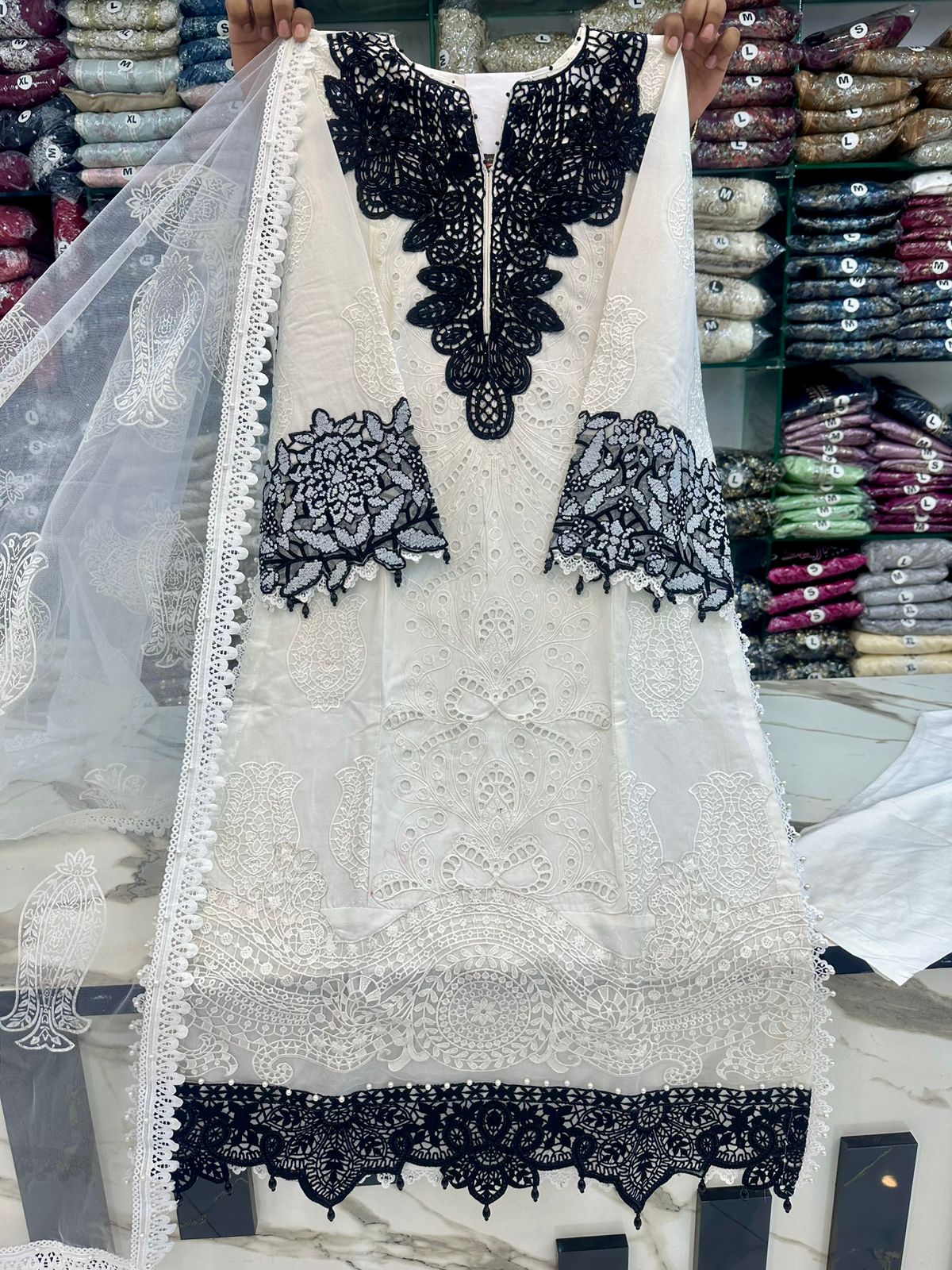 Maria B Luxury Cotton Stitch 3pc 2