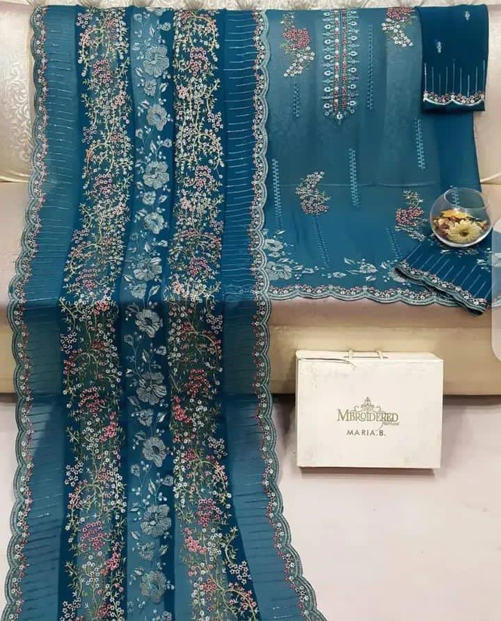 Mbroidered By Maria B Master Replica 💞
