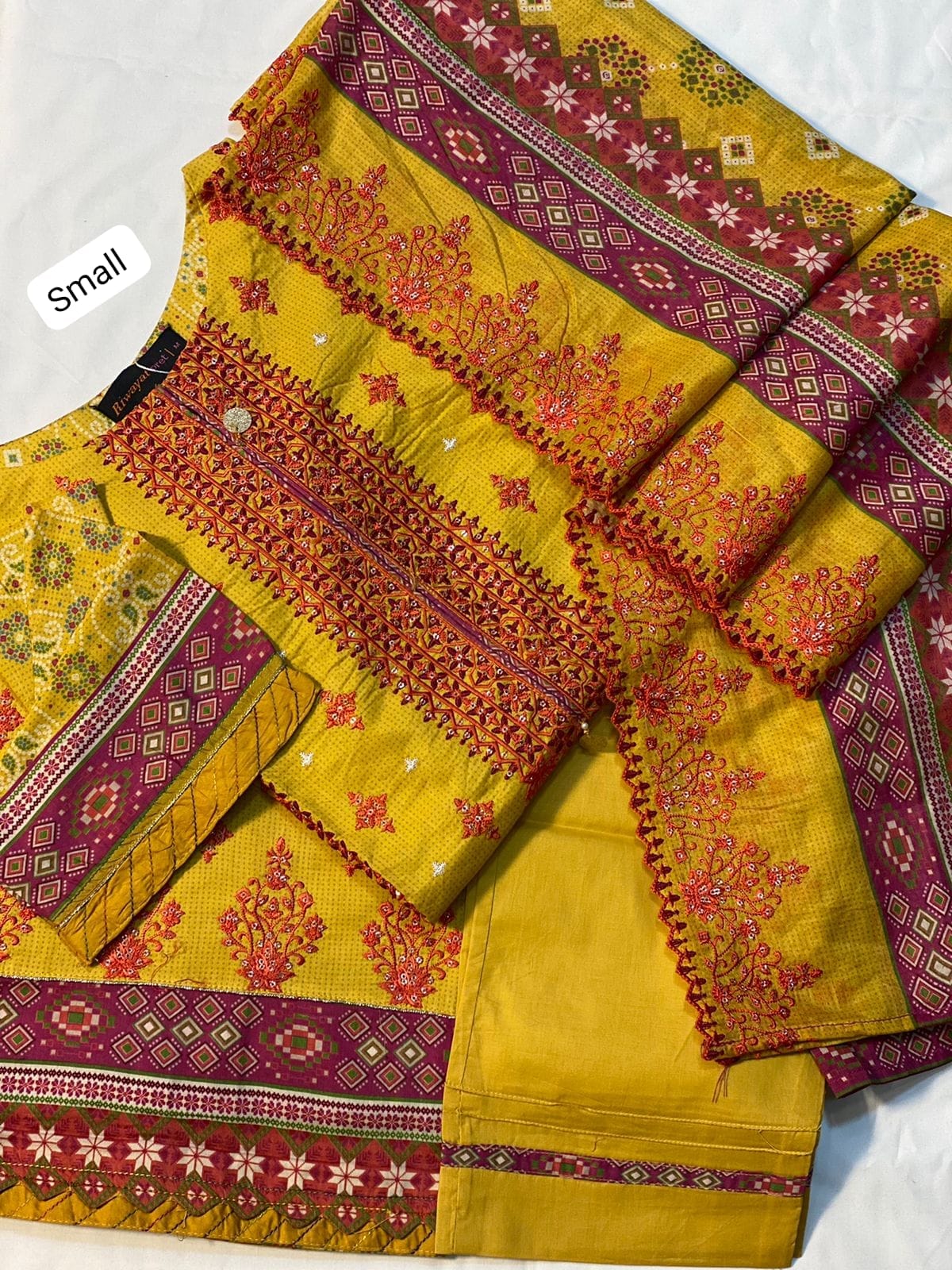 Lawn Embroidered Stitch 3pc 6