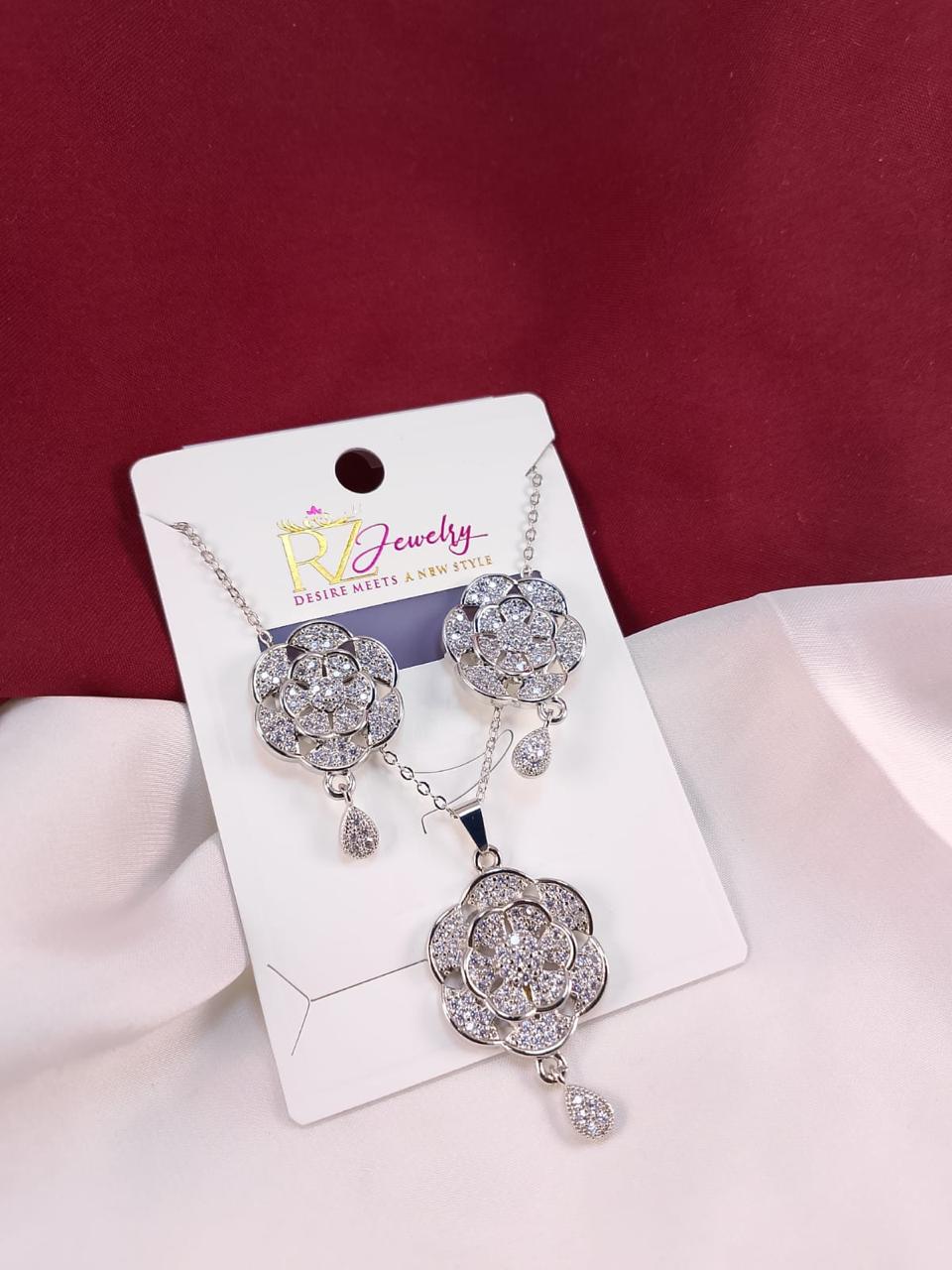 Nekless set 3