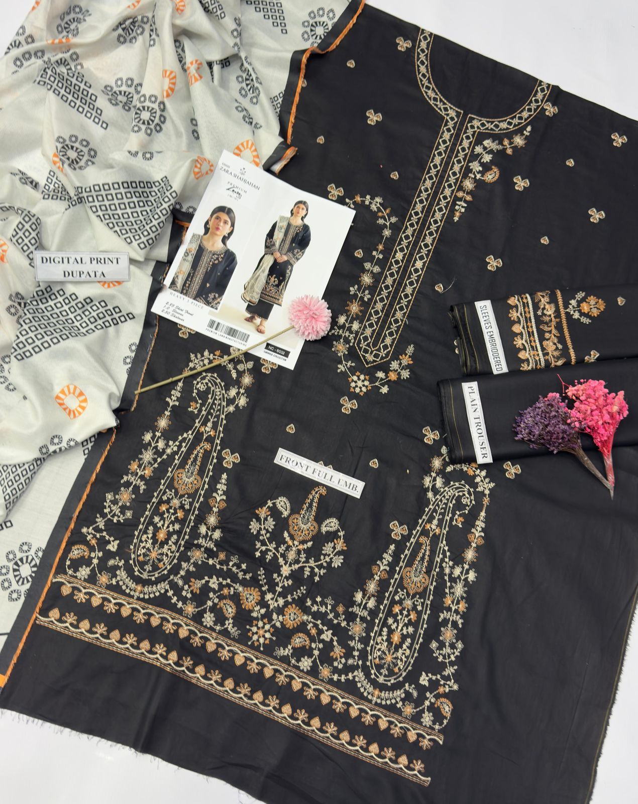 *PRESENTING ZARASHAHJHAN MOST TRENDING NOW AVAILABLE*   *New Arrival Special Eid Collection* Fabric 1