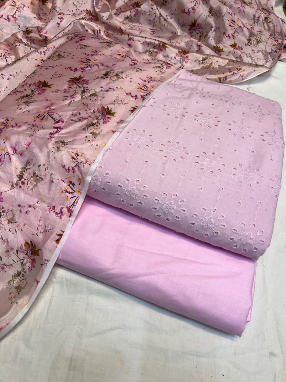 Chikan Kari 3pc With Medium Silk Dupatta