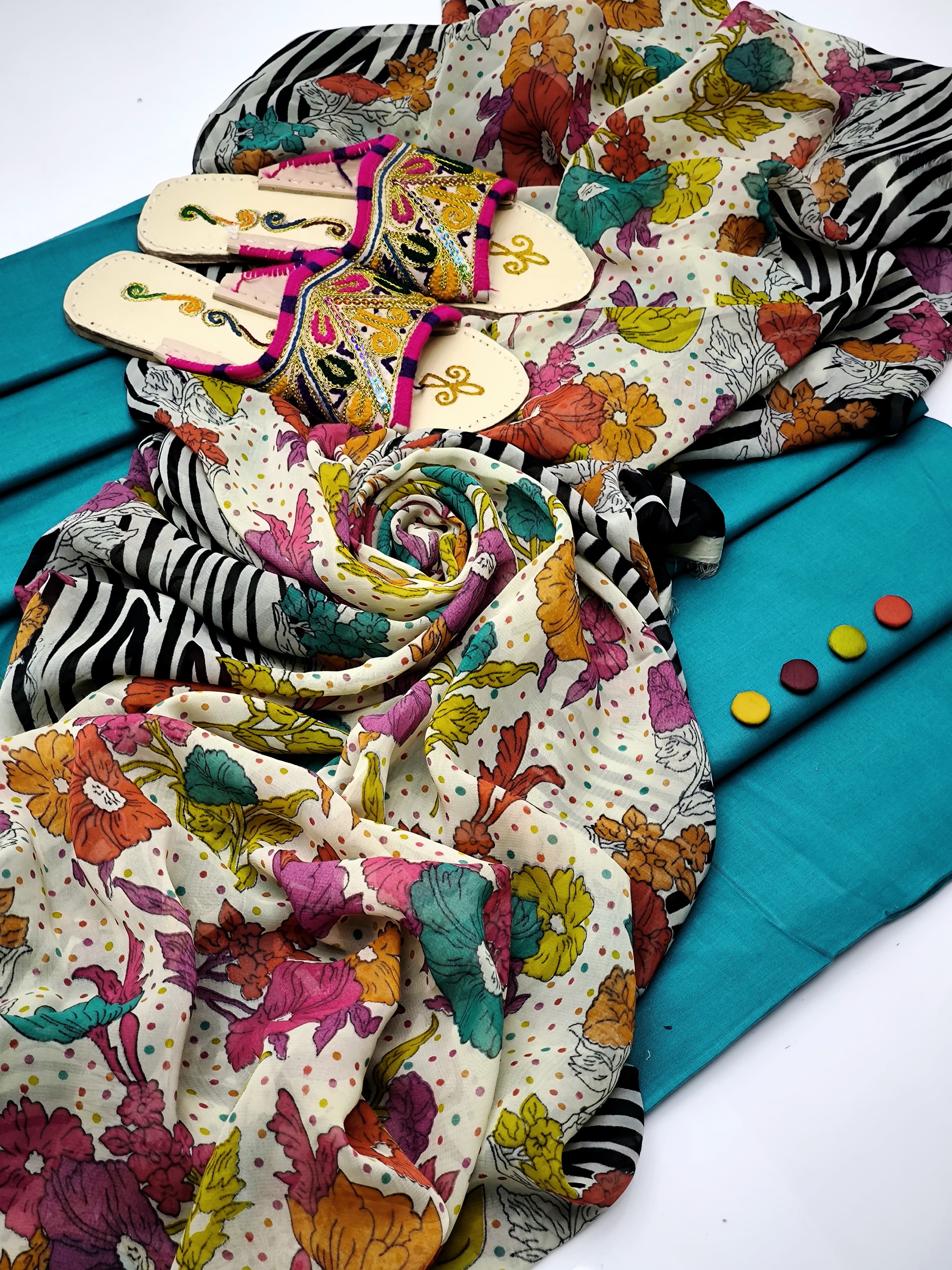 GTM Lawn With Crinkle Chiffon Dupatta