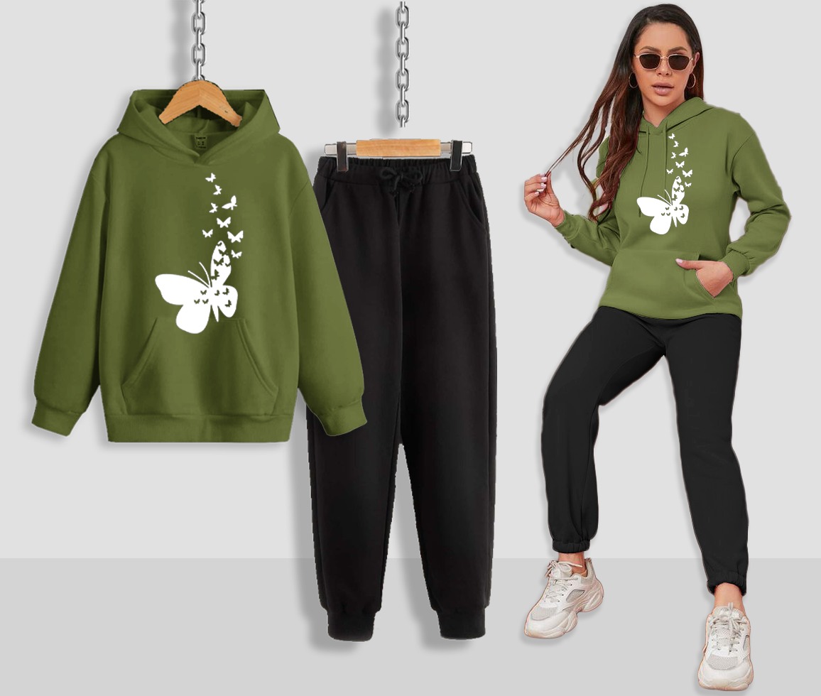 ALHUMDULILLAH ❤️  *Wome Tracksuit Winter Collection* 😍  *Hoodie + Trouser* ✨  Fabric: *Fleece* 👍🏻