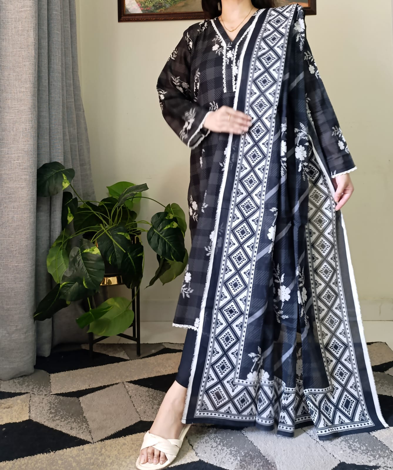 Lawn Black White Stitch 3pc