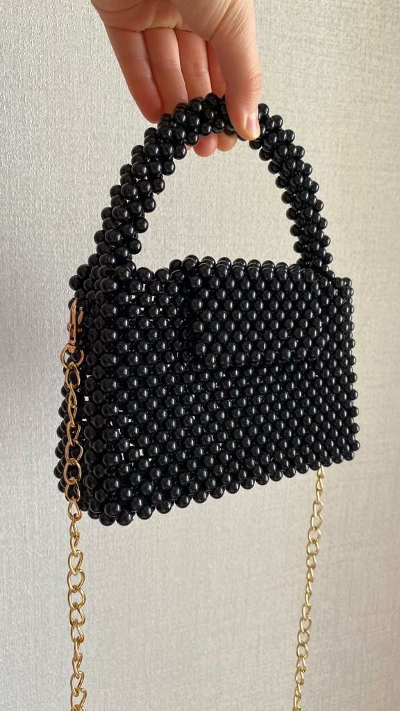 Black pearl bag 1