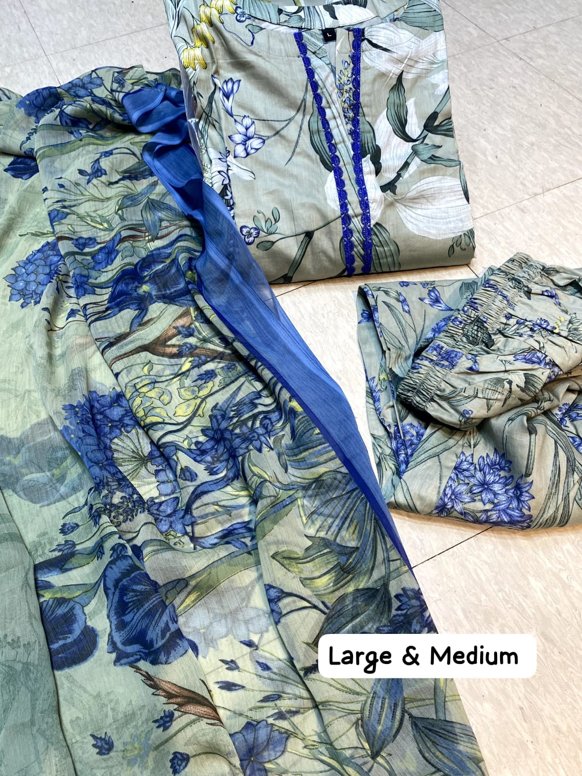 Lawn Stitch 3pc Dress 👗 2