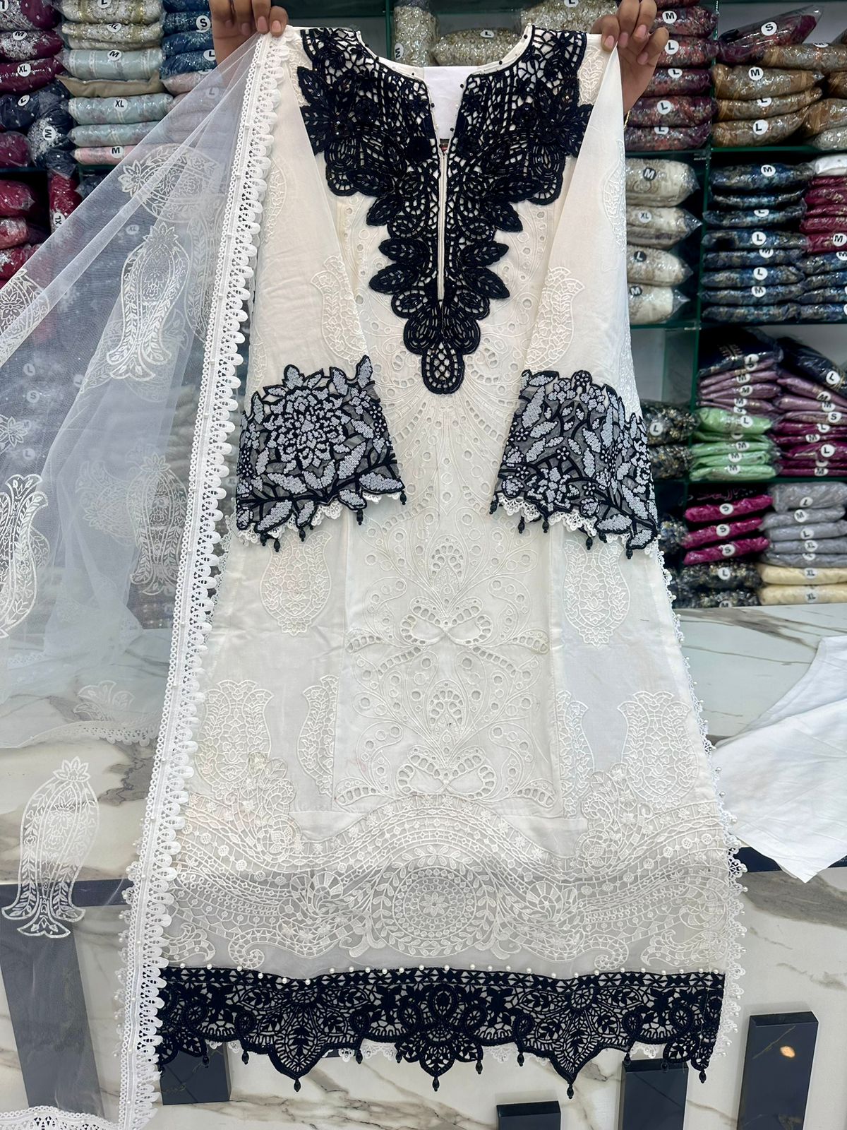 Maria B Luxury Cotton Stitch 3pc 2