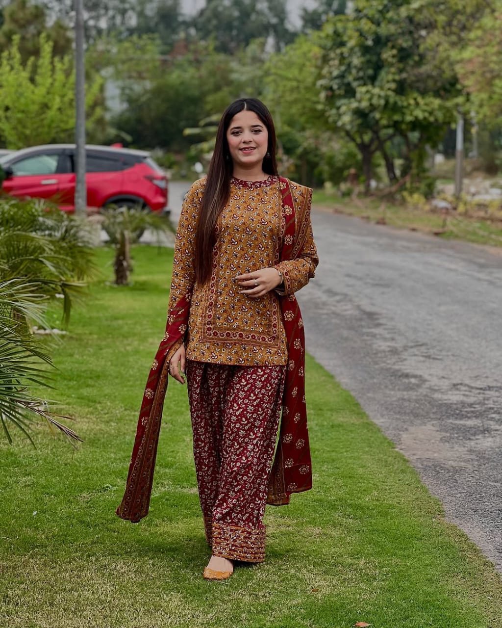Farshi Shalwar 3pc Stitch