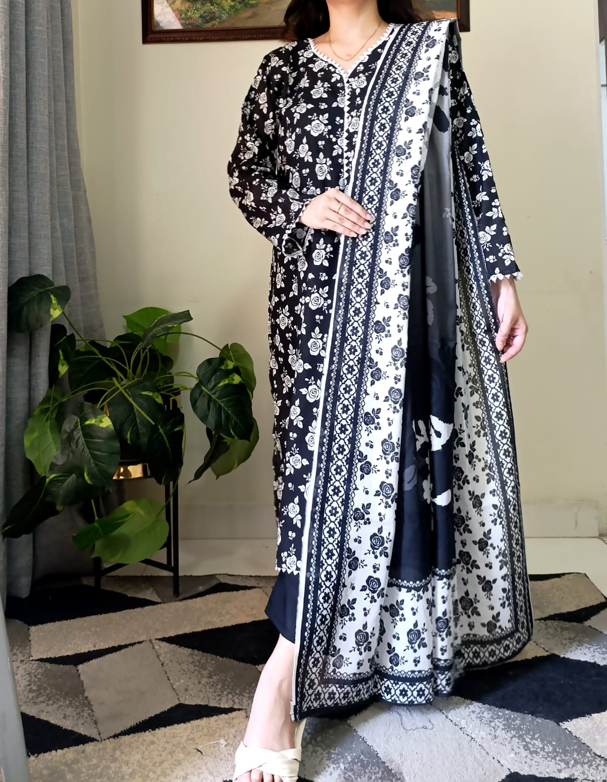 Lawn Black White Stitch 3pc