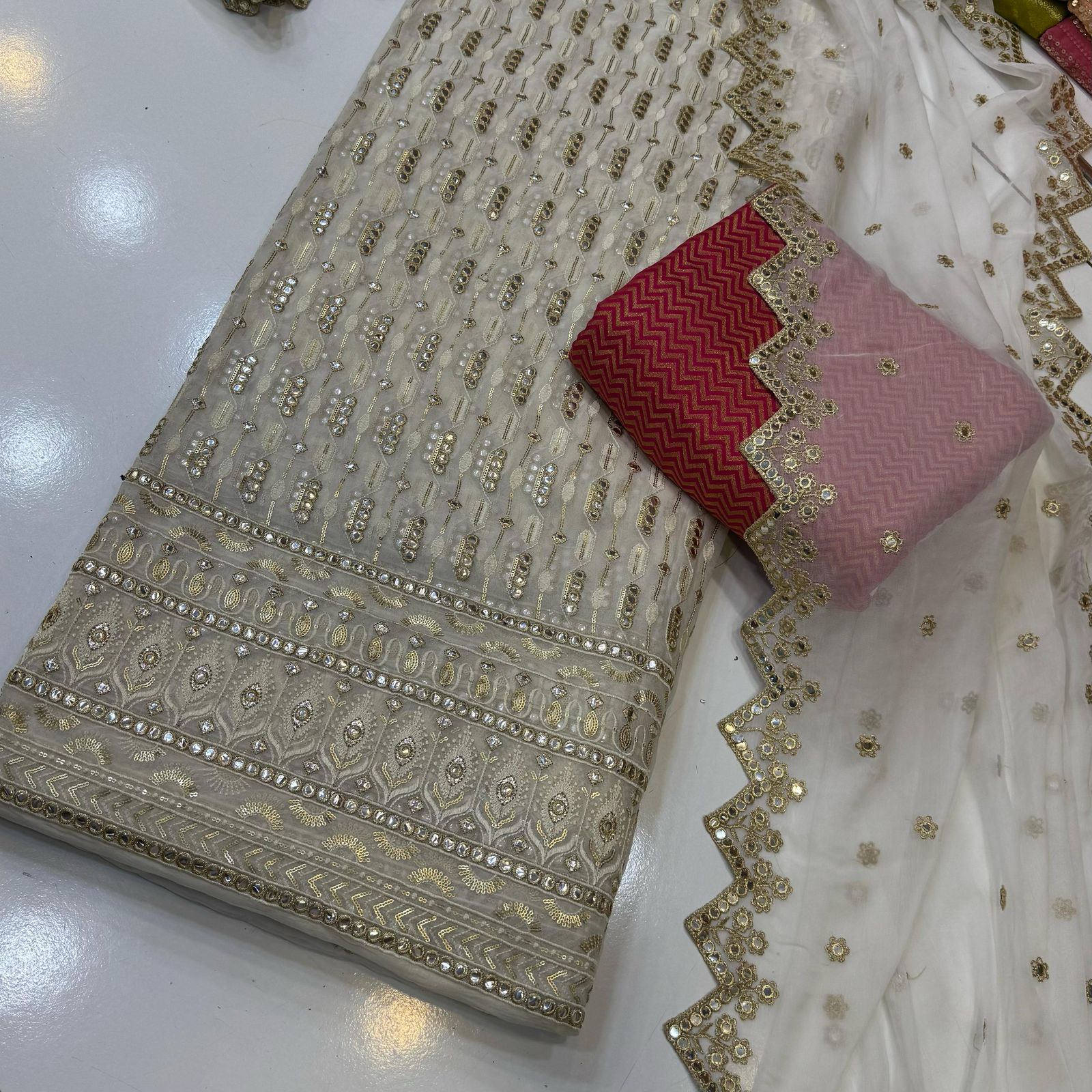 Fancy 3pc Unstitch