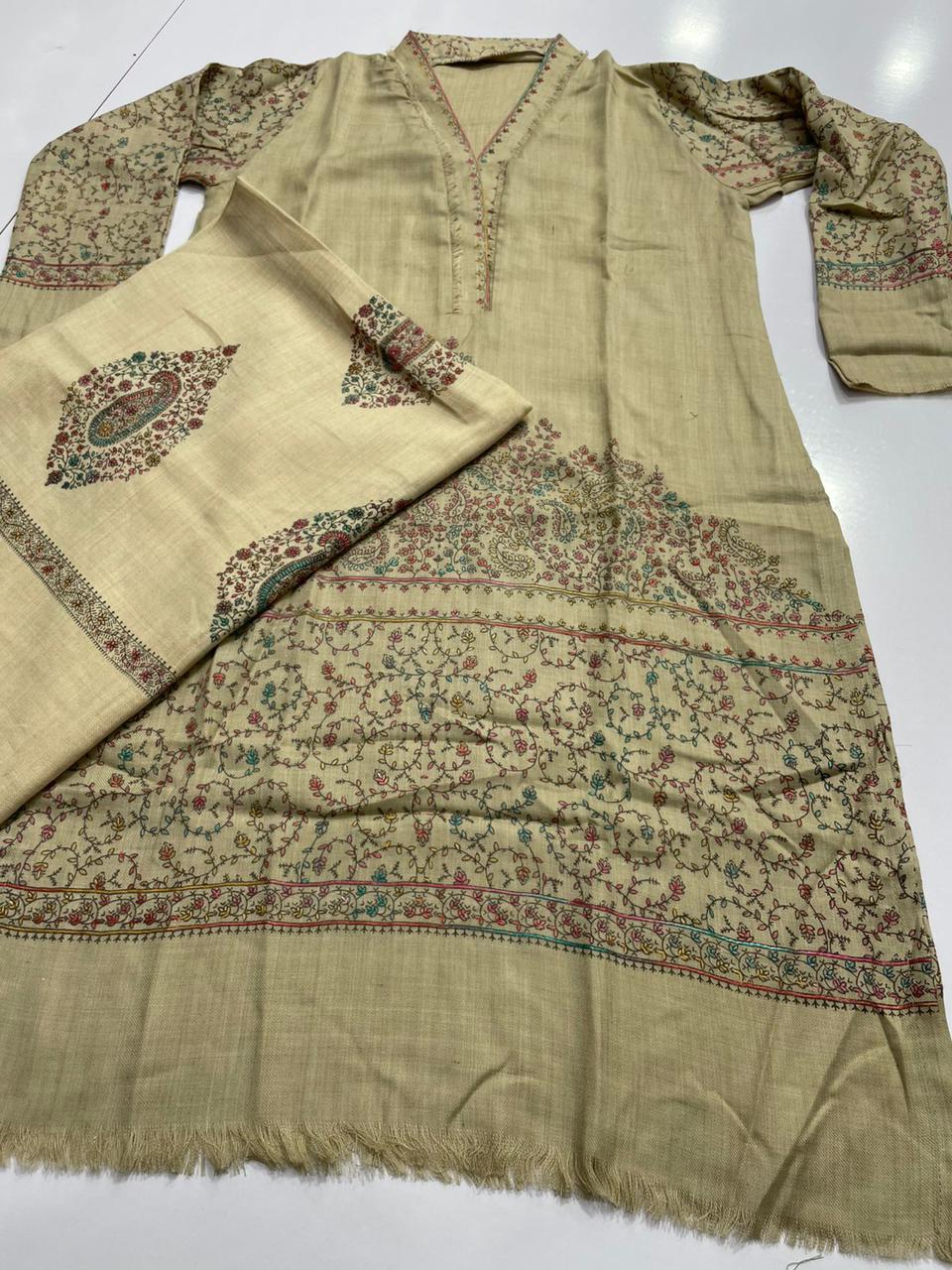 Pashmina Kashmiri Embroidered Stoles 1