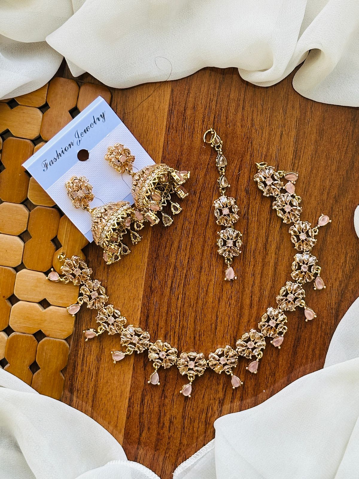 Zarqon Necklace