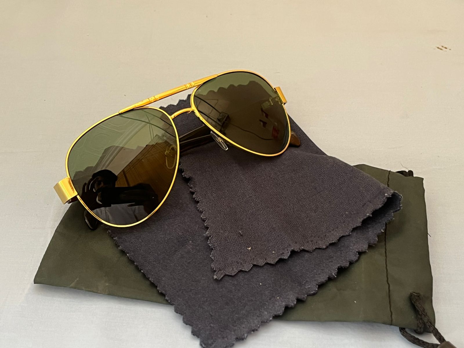 Ray Ban p
