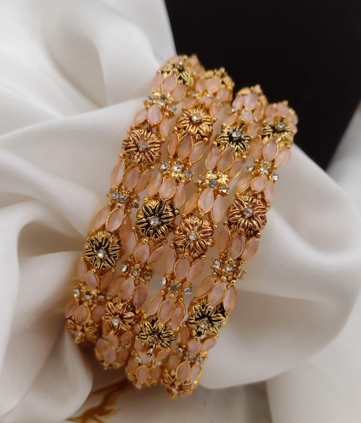 Beautiful 4PC Bangles