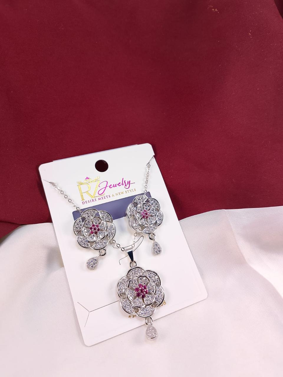 Nekless set 3