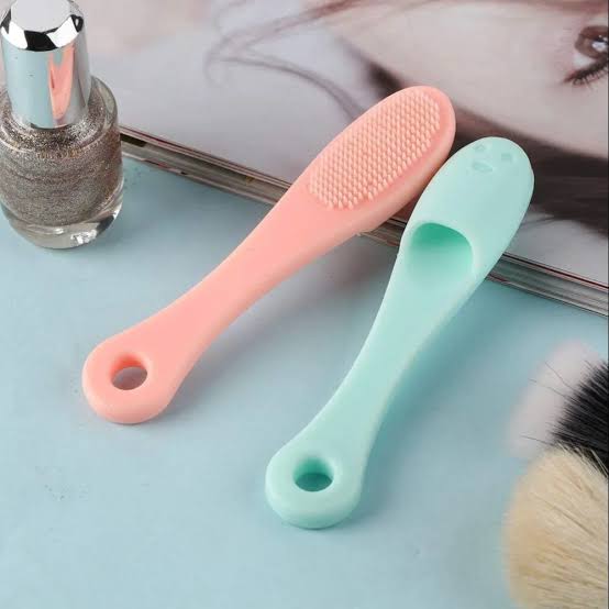 Nose silicone Brush