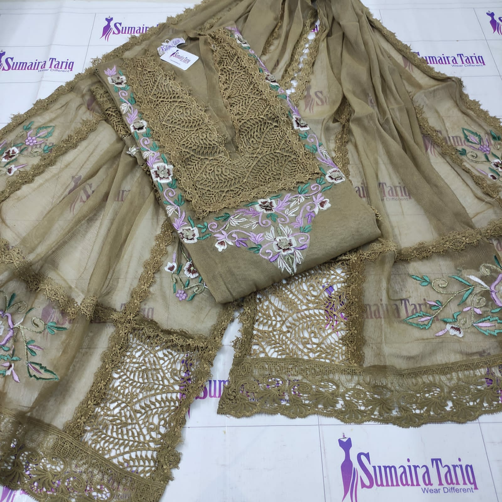 Shahzadi Collection Stitch 3pc 💞