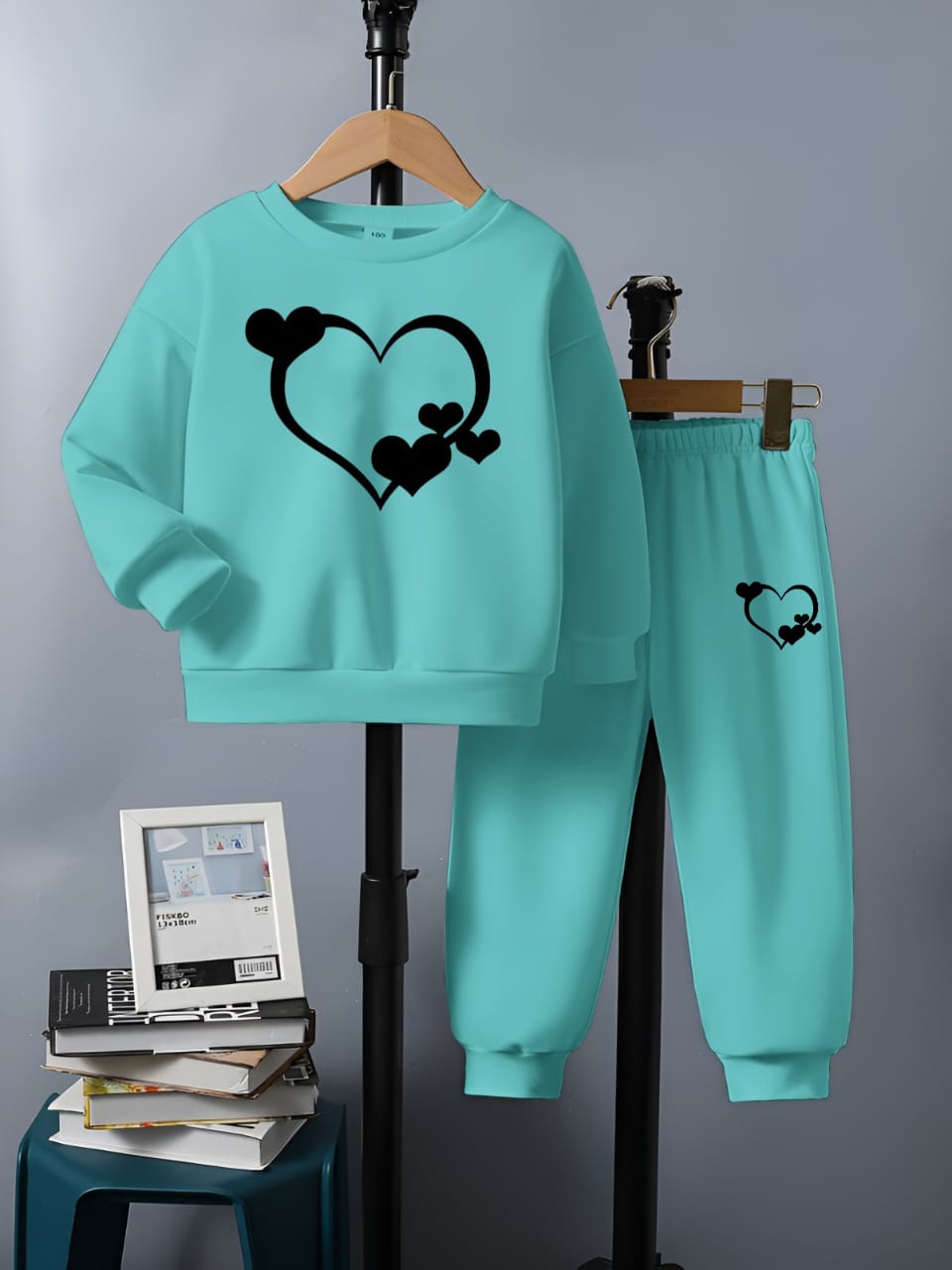 ALHUMDULILLAH ❤️  `_Winter Collection For Kids_` *KIDS SWEATSHIRTS TROUSER For Girls and Boys