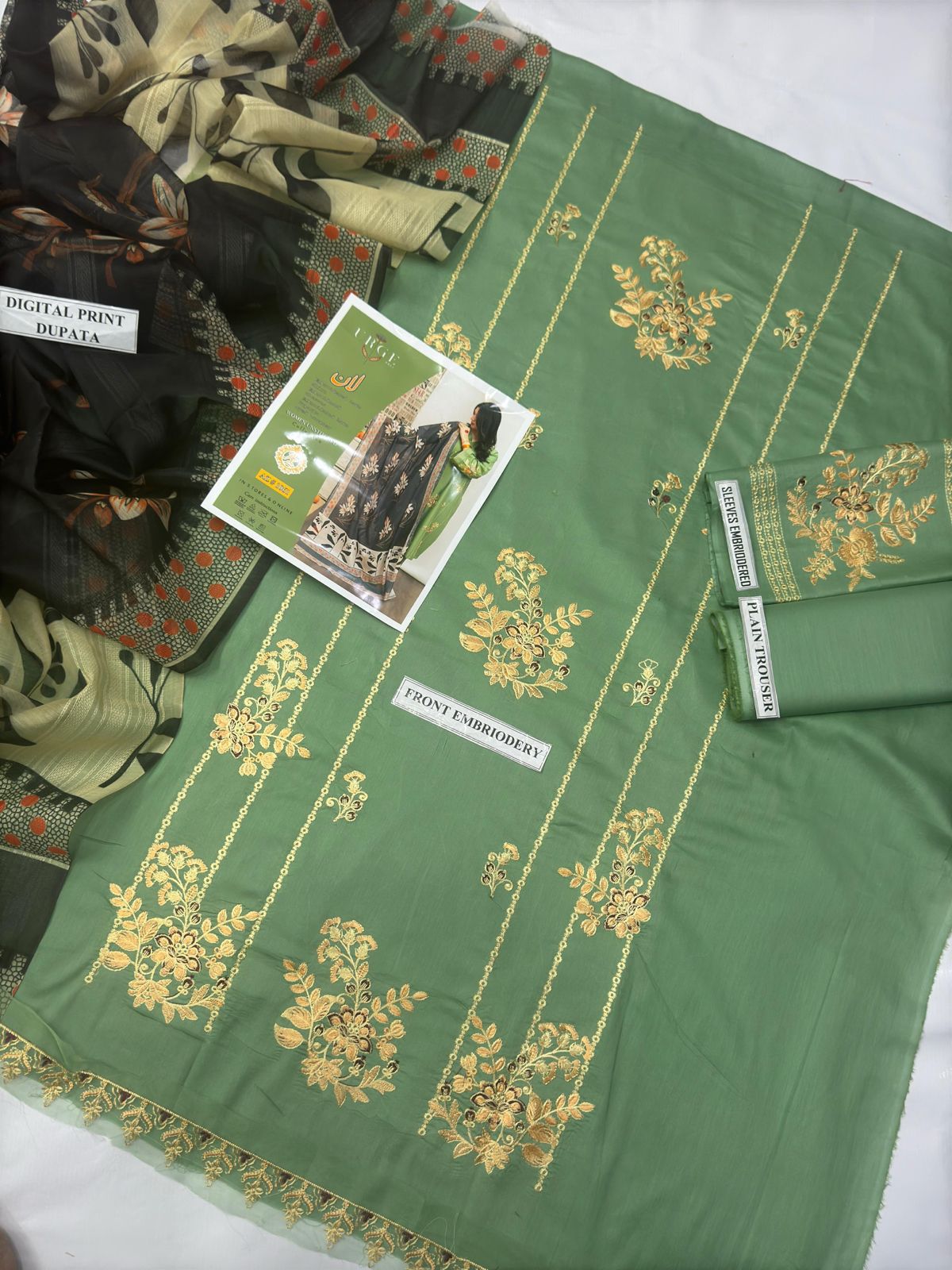 *PRESENTING URGE MOST TRENDING NOW AVAILABLE*   *New Arrival Special Eid Collection* Fabric 3PC *Law