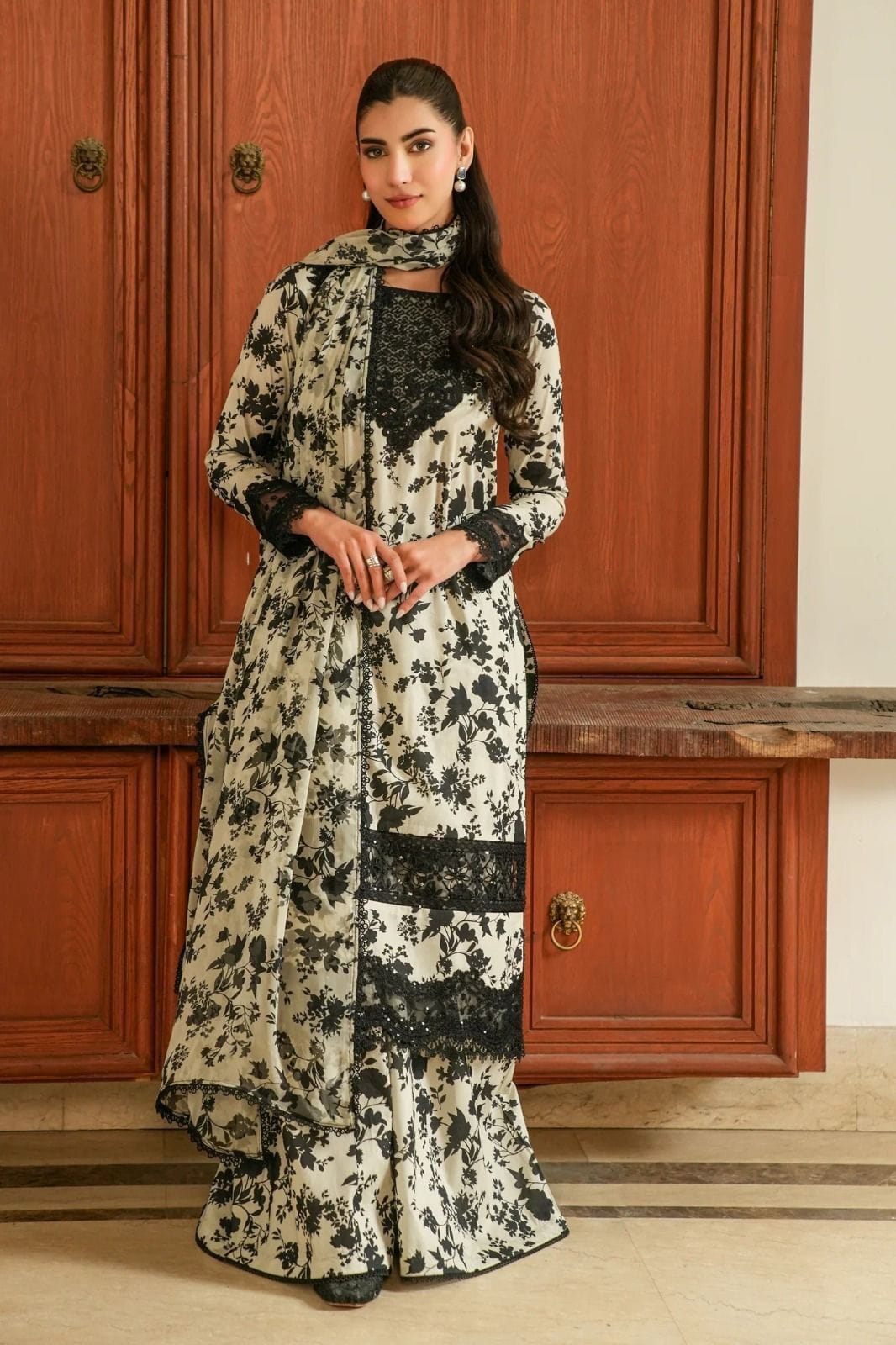Lawn Printed 3pc Replica 5