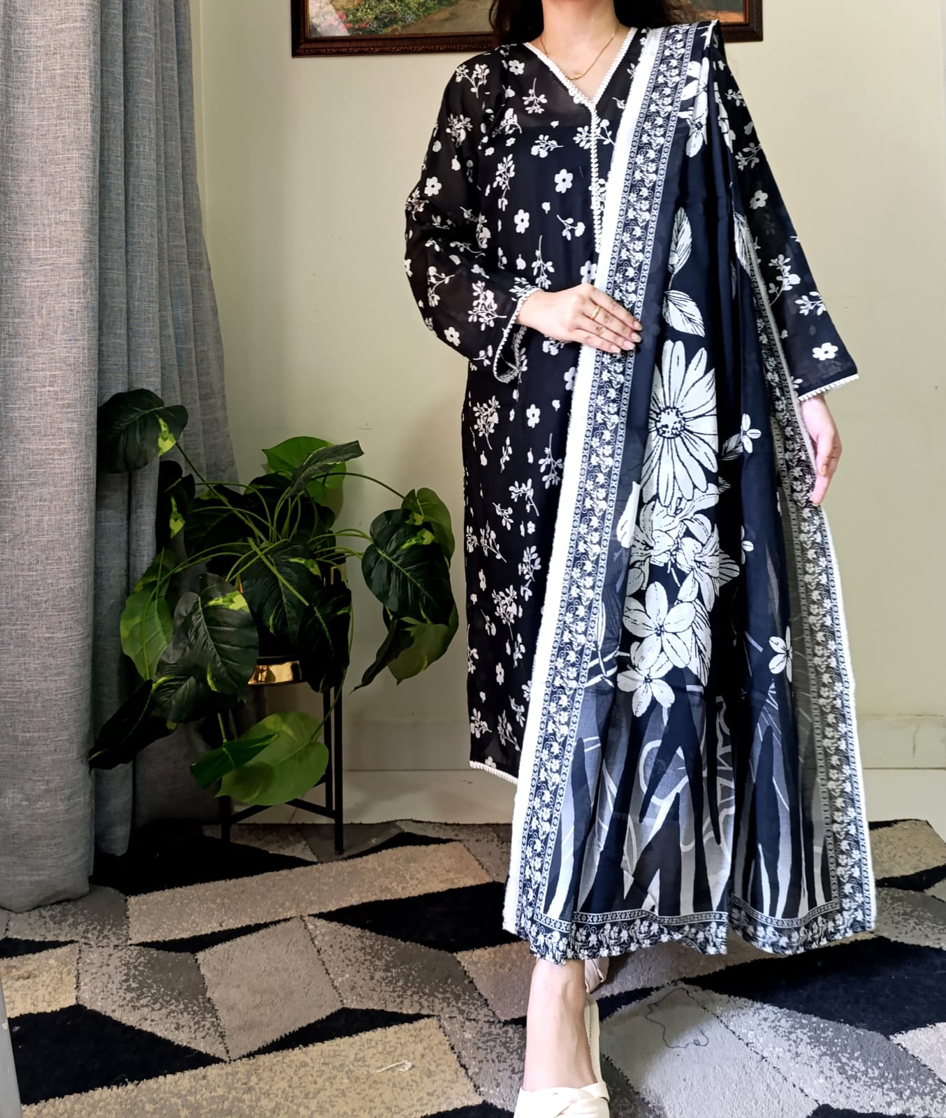 Lawn Black White Stitch 3pc