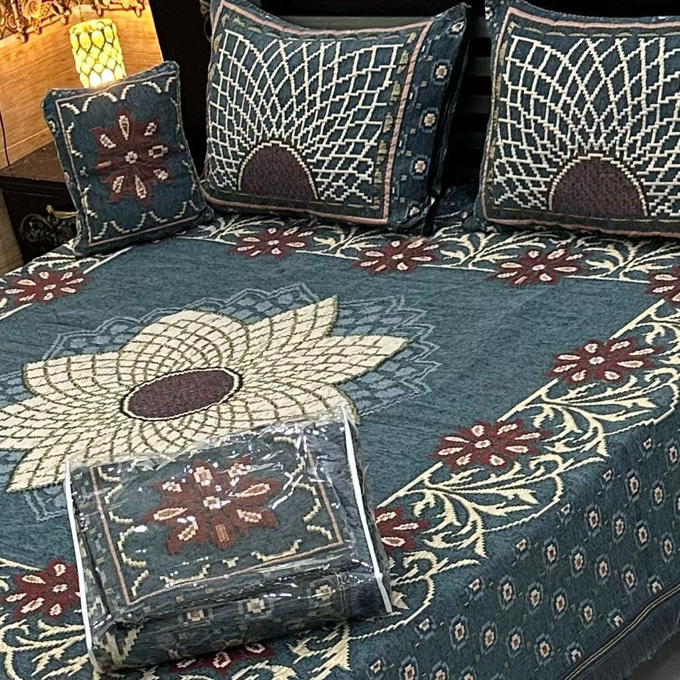 Vevet bed sheets