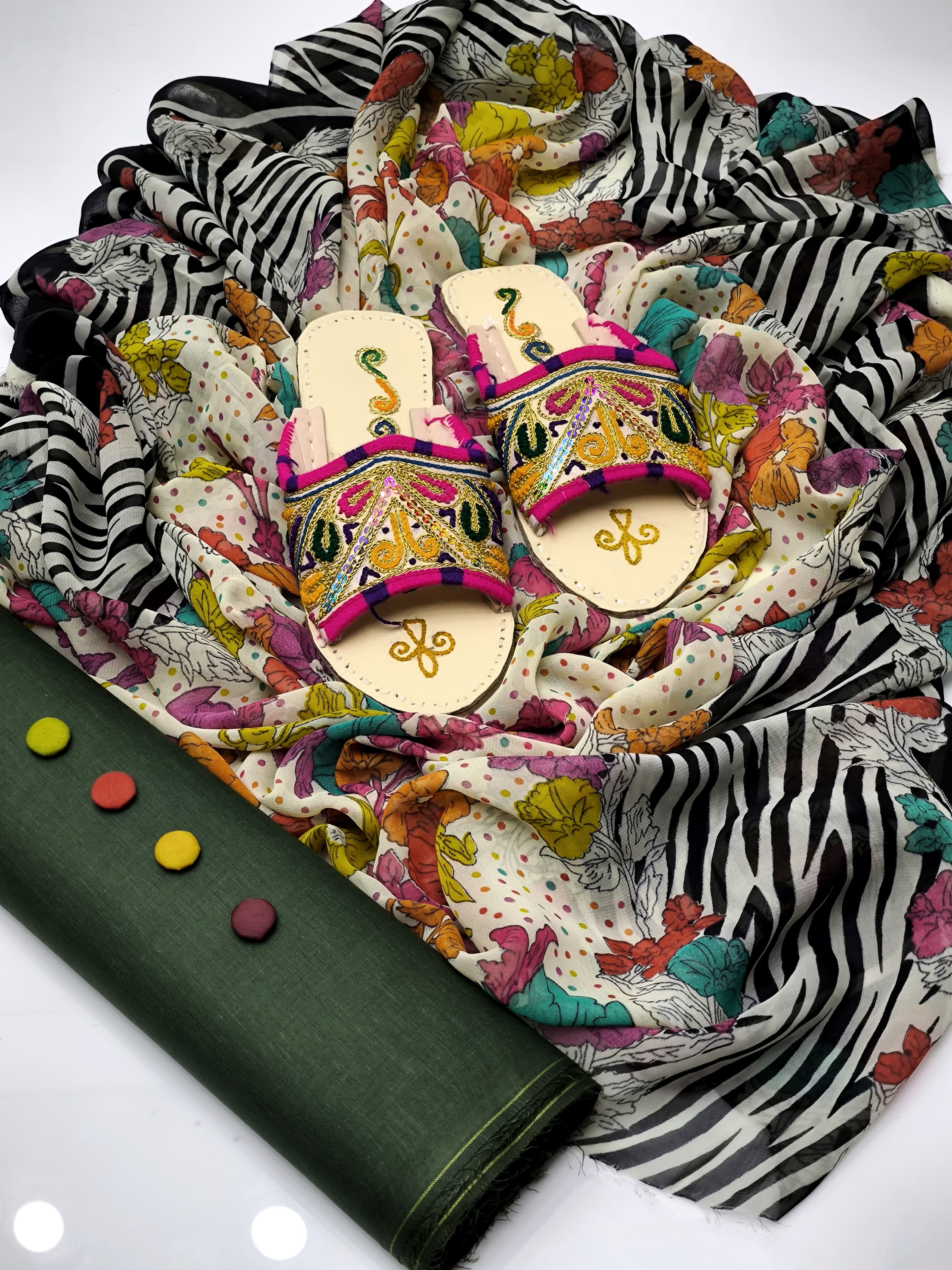 GTM Lawn With Crinkle Chiffon Dupatta