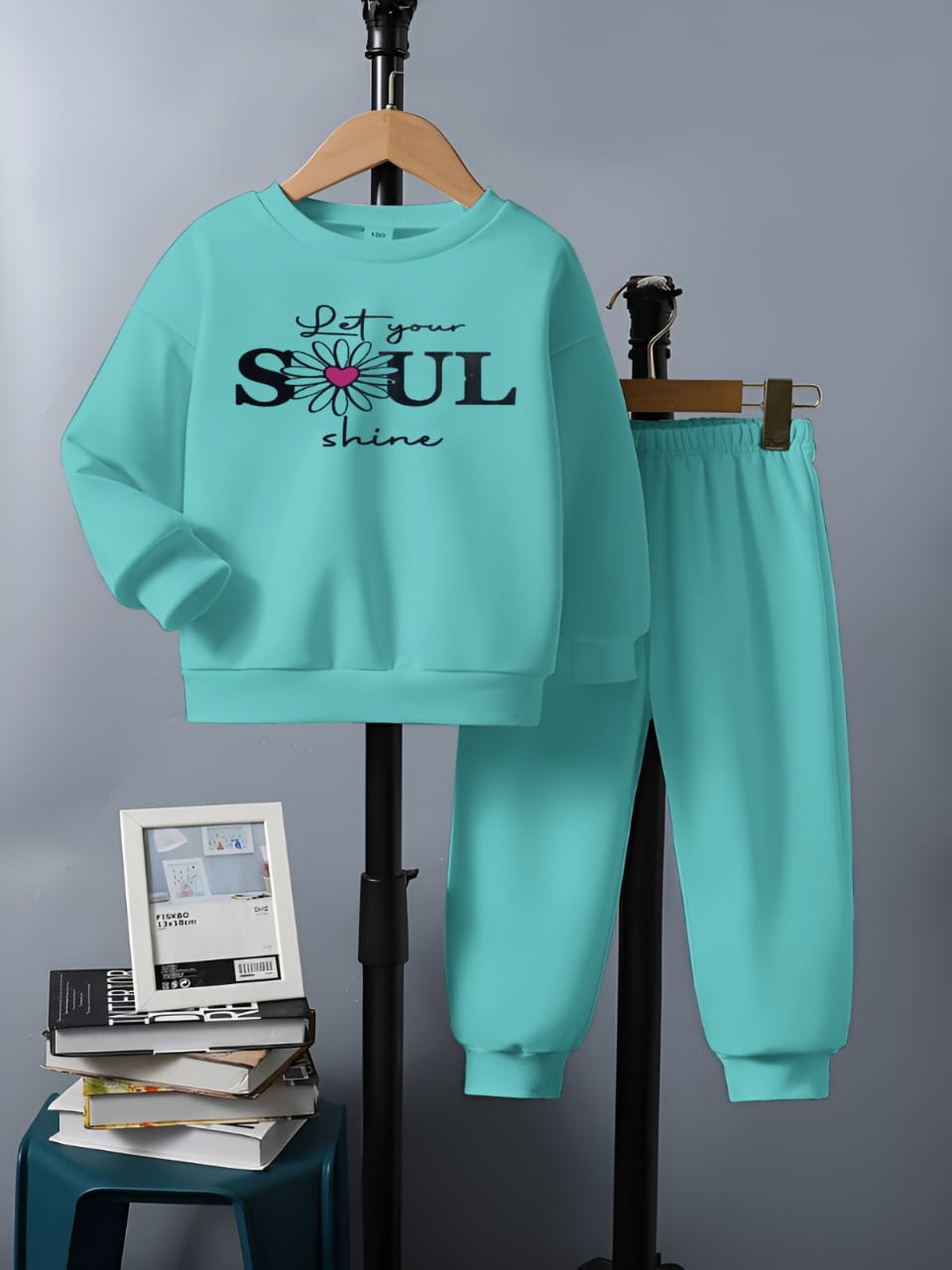 ALHUMDULILLAH ❤️  `_Winter Collection For Kids_` *KIDS SWEATSHIRTS TROUSER For Girls and Boys