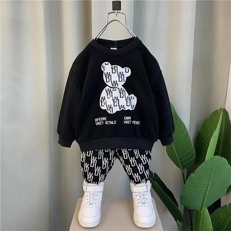 Kidder dresses flees winter collection