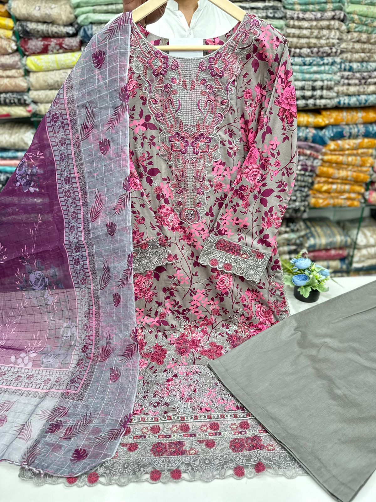 Lawn Stitch 3pc 💞 2