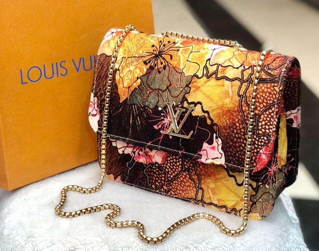 Hand bag