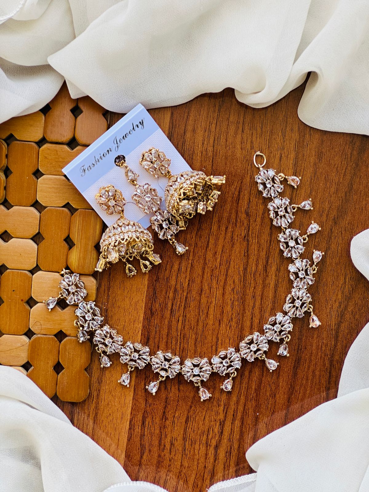 Zarqon Necklace