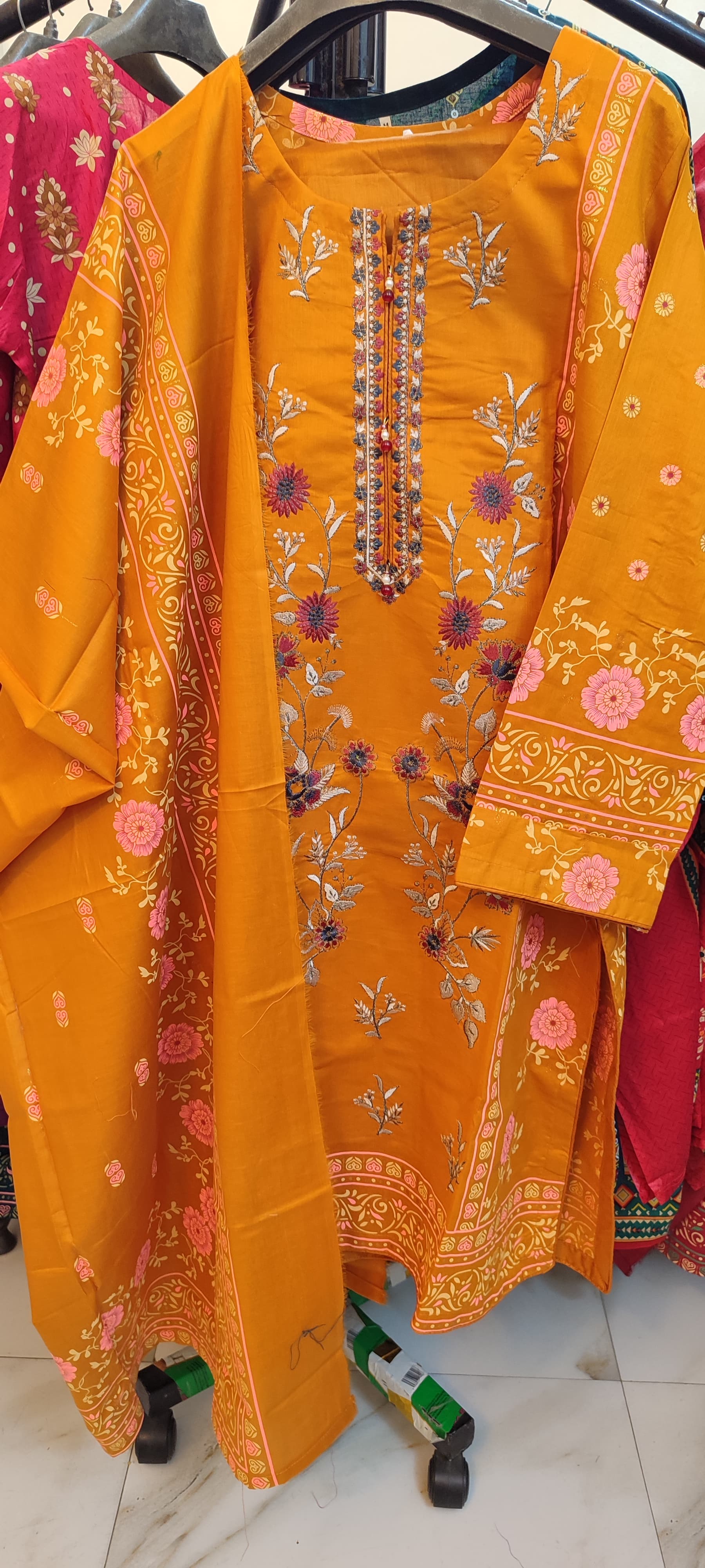 Lawn Embroidered 3pc Stitch
