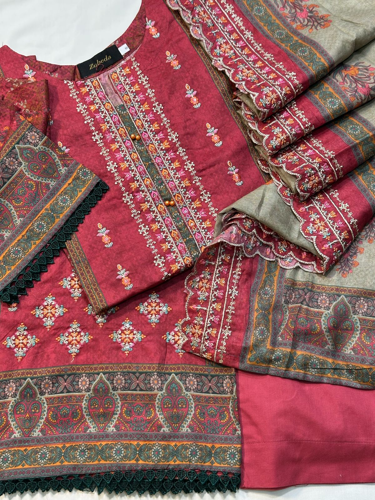 Lawn Embroidered Stitch 3pc 6