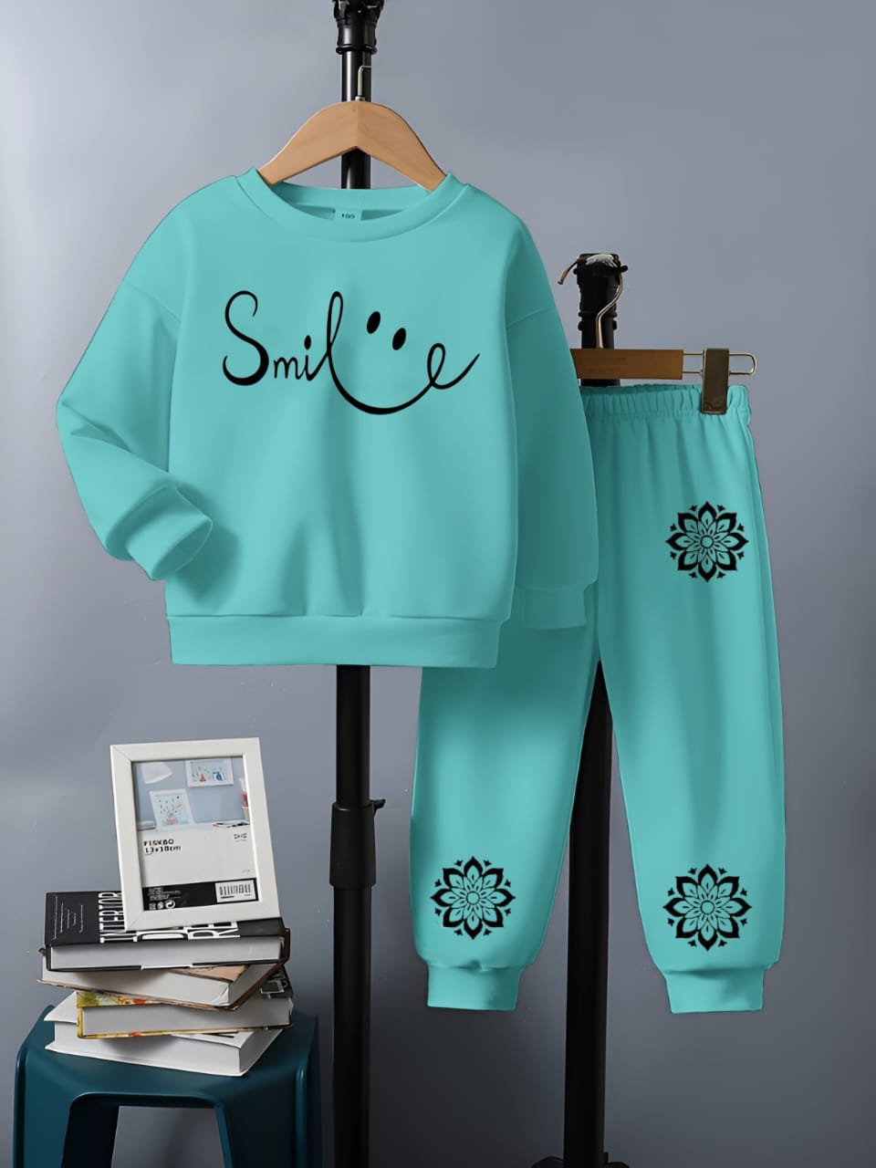 ALHUMDULILLAH ❤️  `_Winter Collection For Kids_` *KIDS SWEATSHIRTS TROUSER For Girls and Boys
