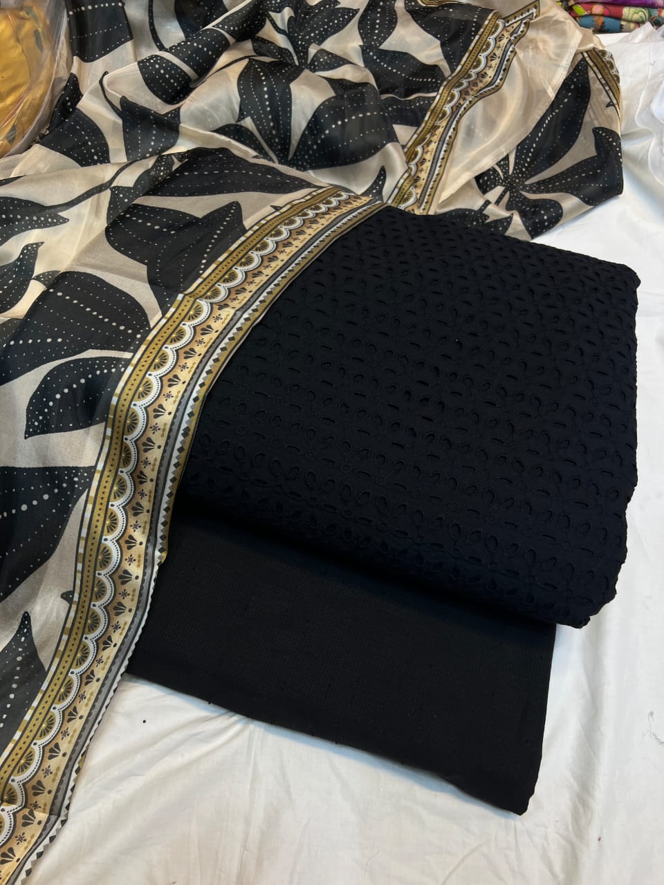Chikan Kari 3pc With Medium Silk Dupatta