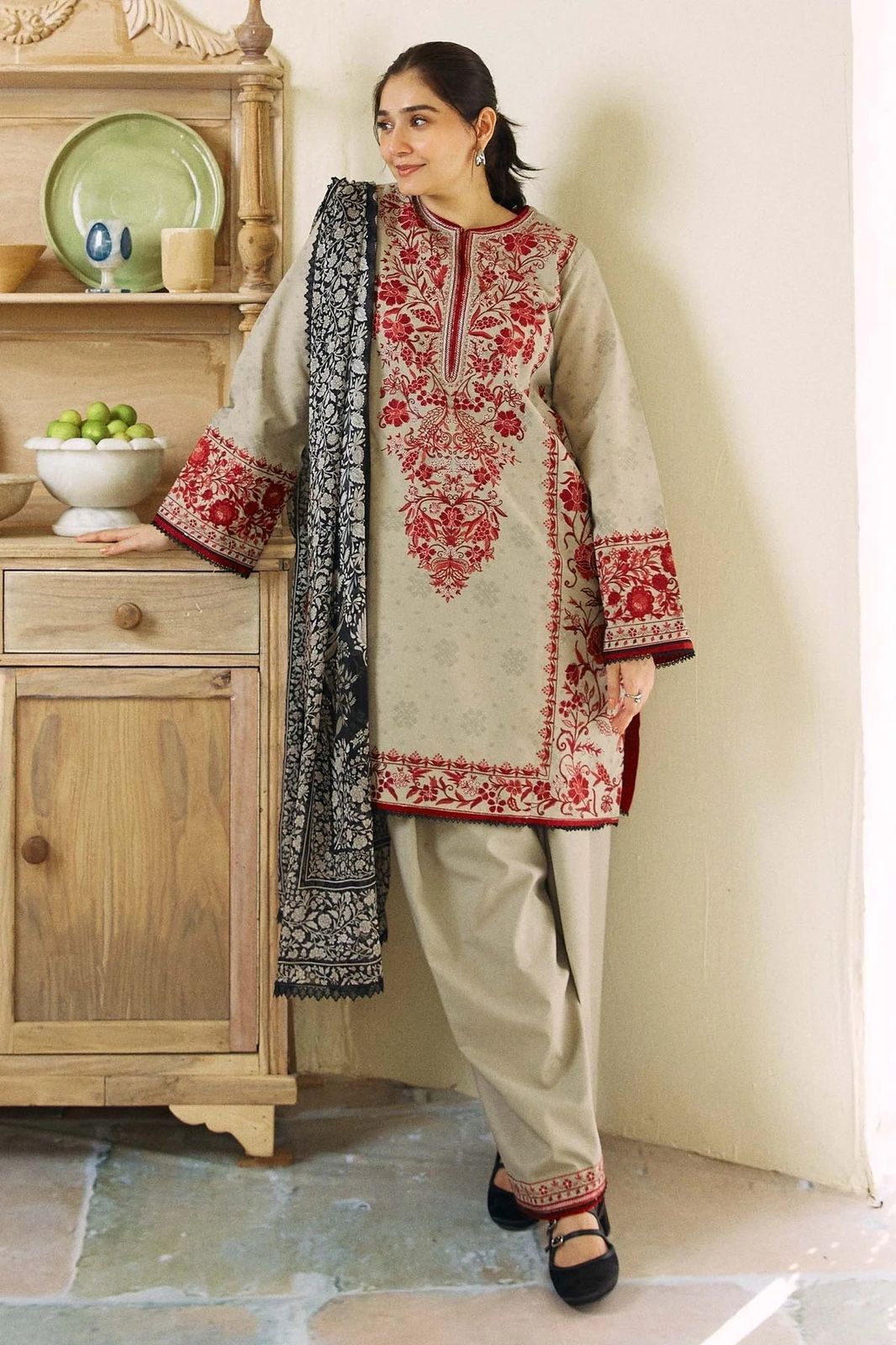 *PRESENTING ZARASHAHJHAN MOST TRENDING NOW AVAILABLE*   *New Arrival Special Eid Collection* Fabric