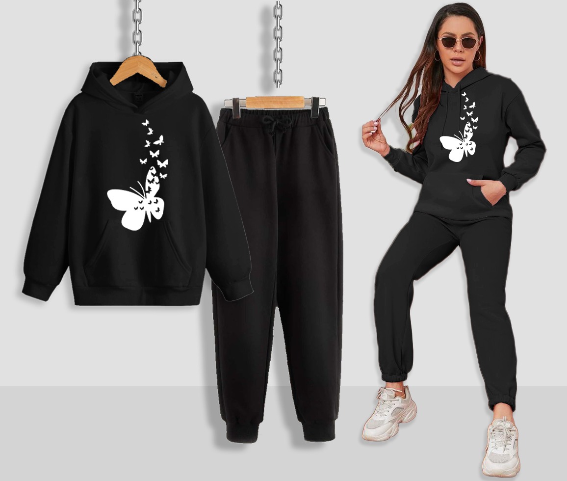 ALHUMDULILLAH ❤️  *Wome Tracksuit Winter Collection* 😍  *Hoodie + Trouser* ✨  Fabric: *Fleece* 👍🏻