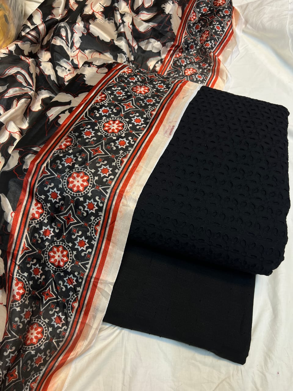 Chikan Kari 3pc With Medium Silk Dupatta 1
