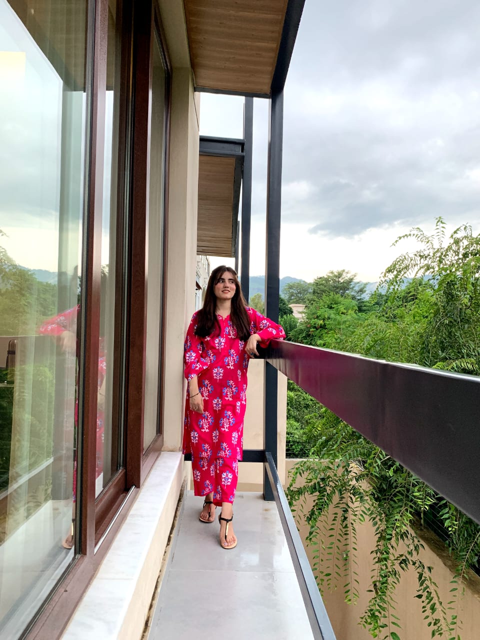 Sapphire brand 2 PCs lilen suit