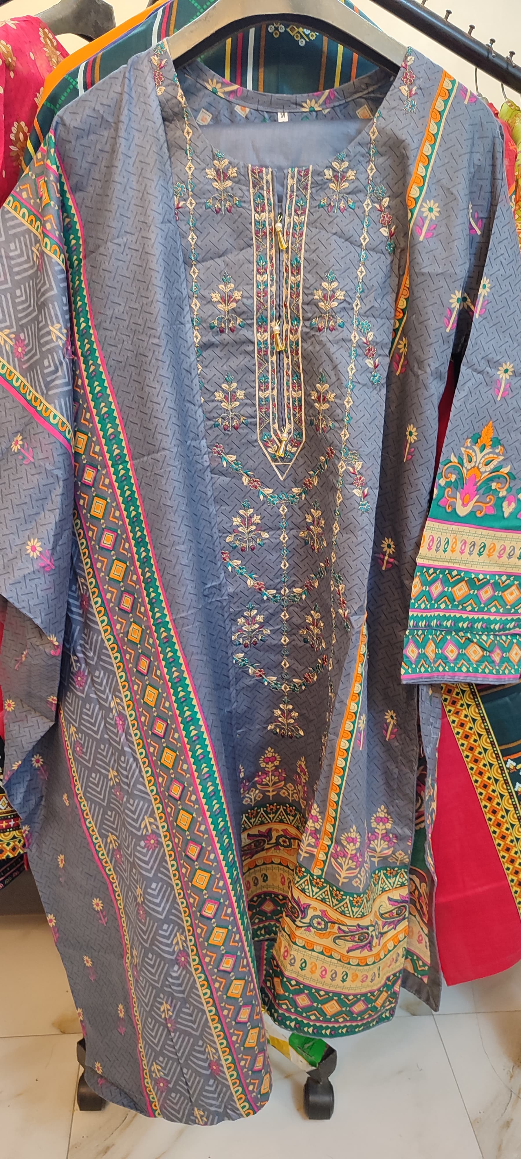 Lawn Embroidered 3pc Stitch