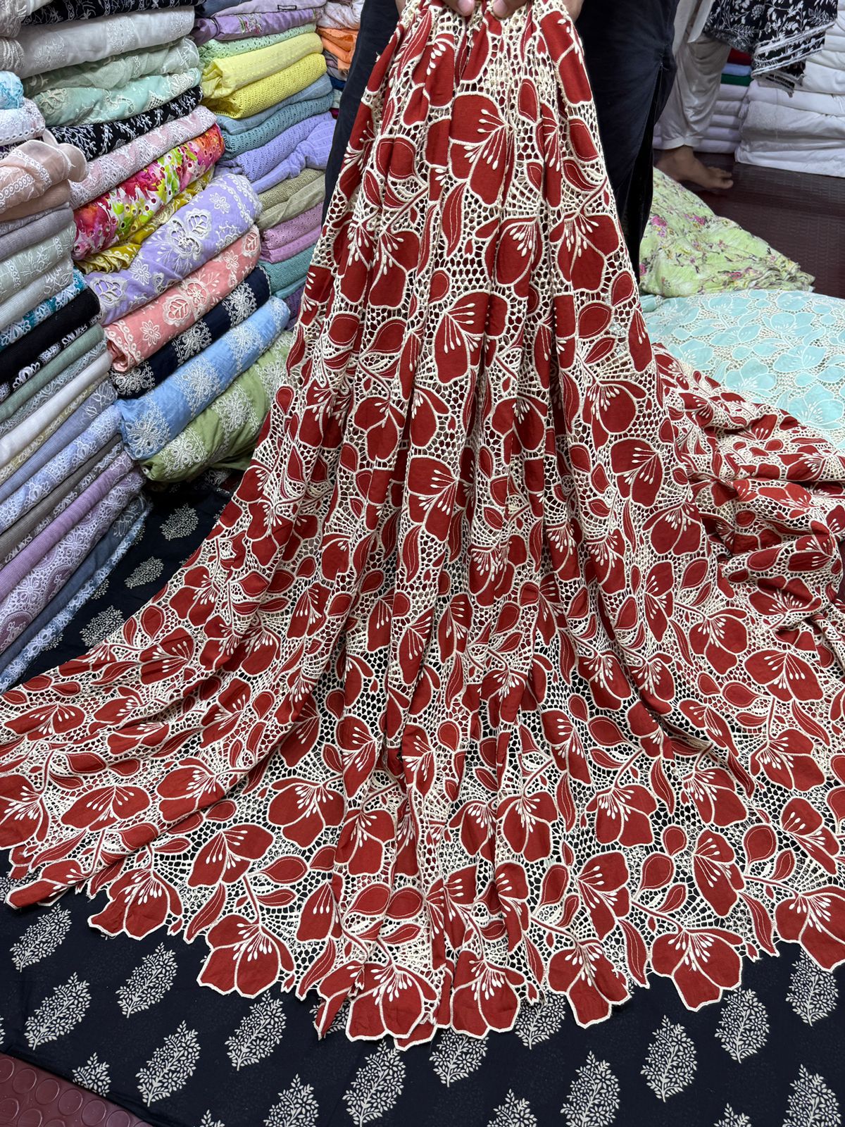 Lawn Leasercut Chikan Kari