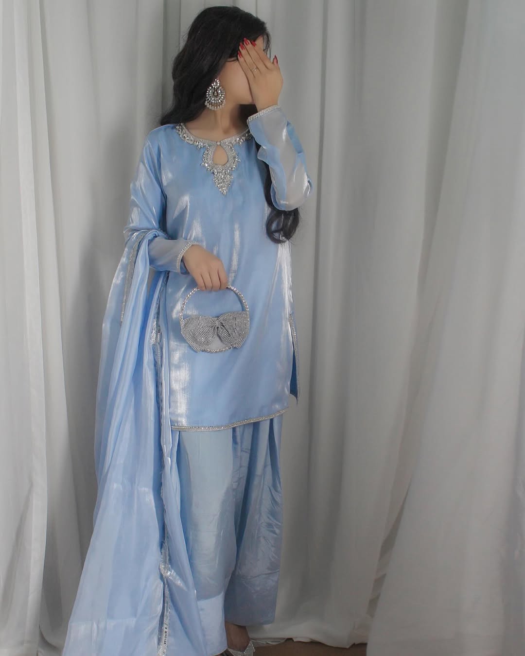 Lawn Silk 3pc Stitch With Farshi Shalwar