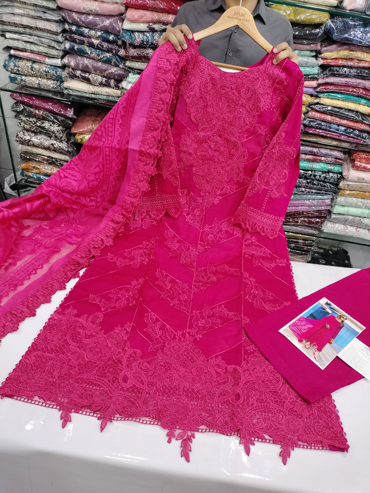 Luxury Lawn Stitch 3pc 1