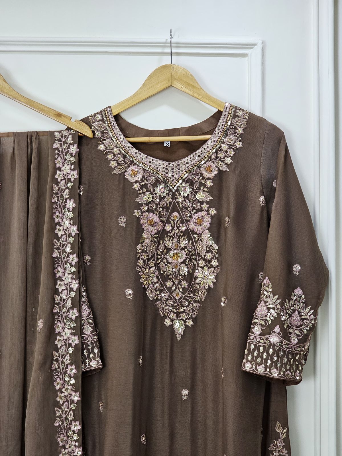 Agha Noor 3pc King 👑👑👑 Replica Stitch