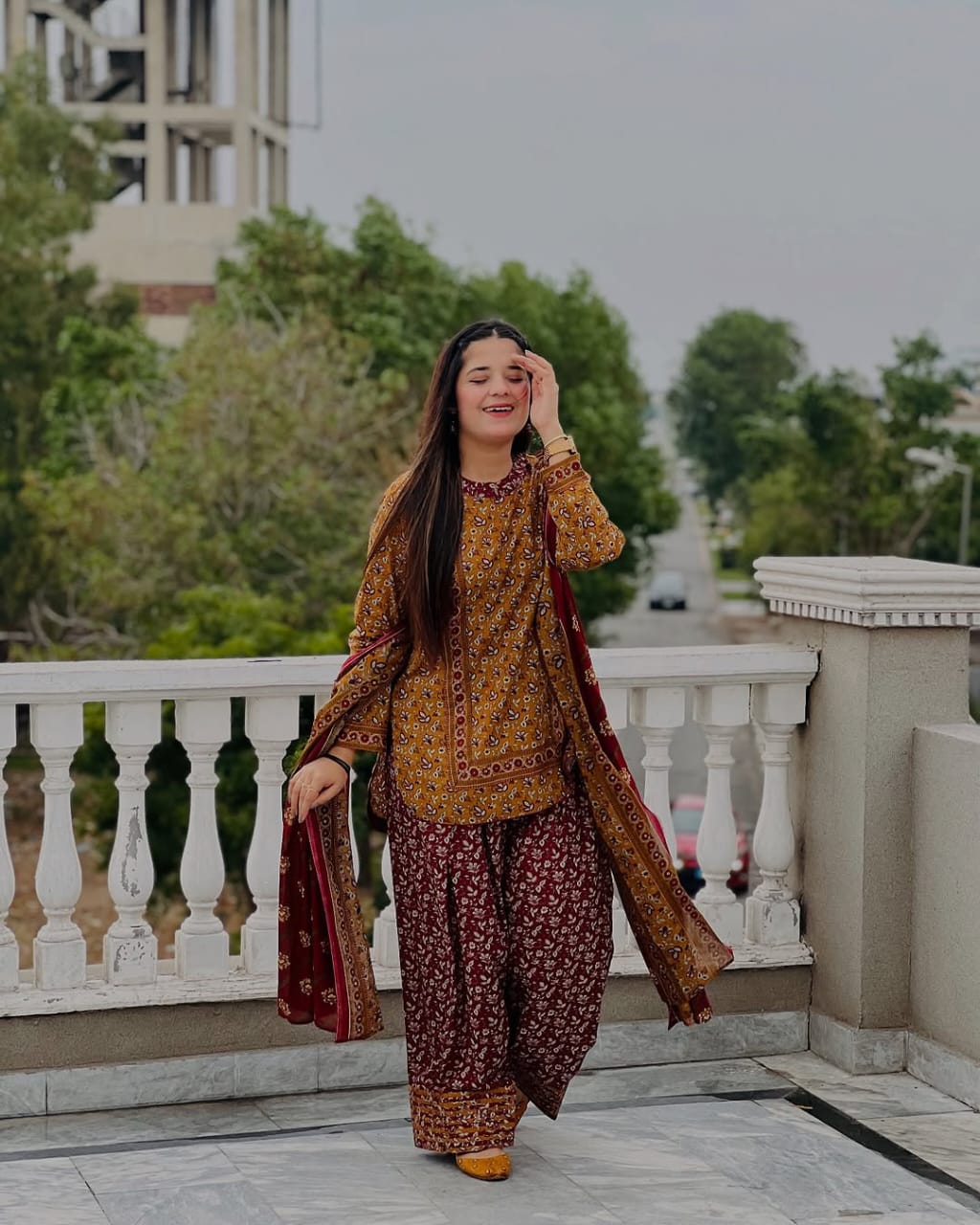 Farshi Shalwar 3pc Stitch