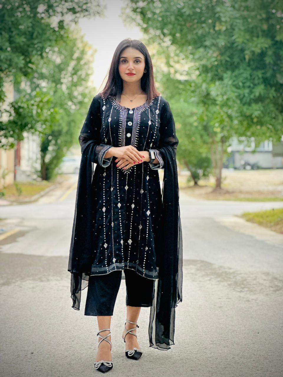 Bamber Chiffon Mukesh 2pc 💞