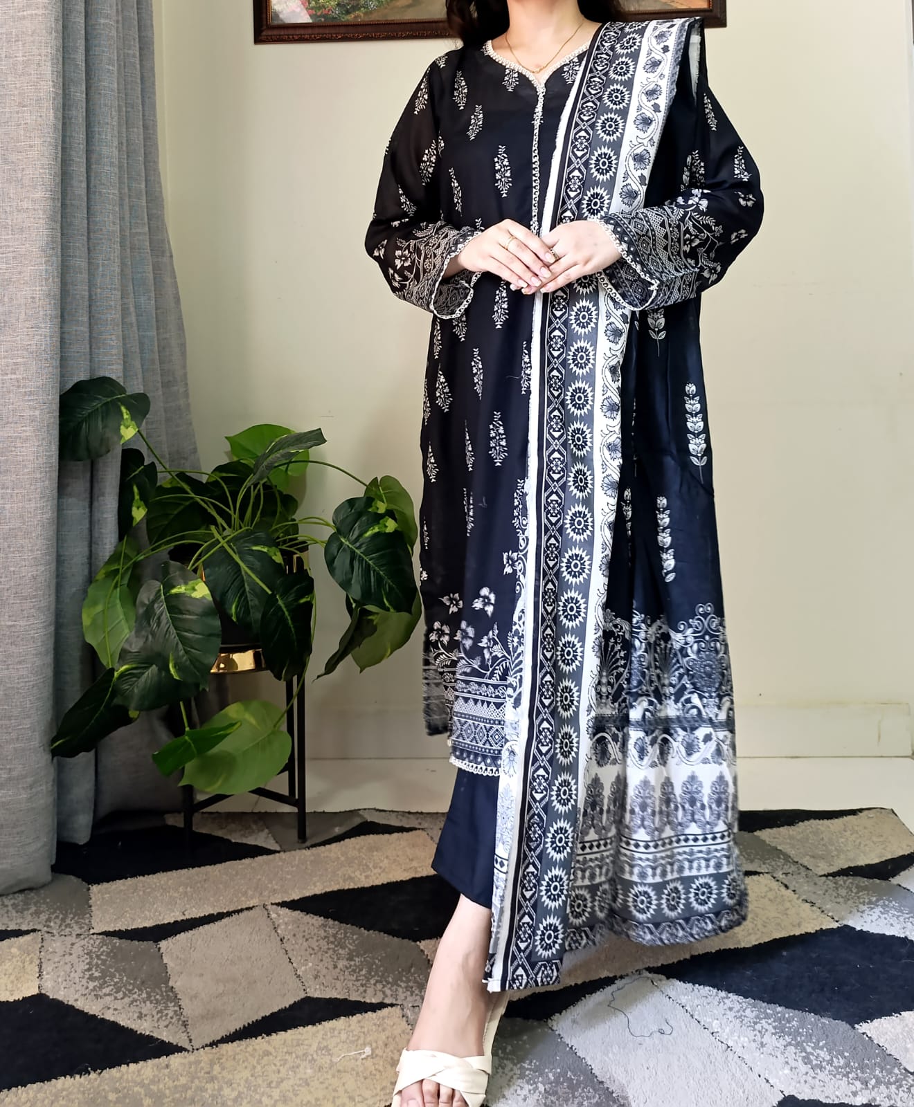 Lawn Black White Stitch 3pc