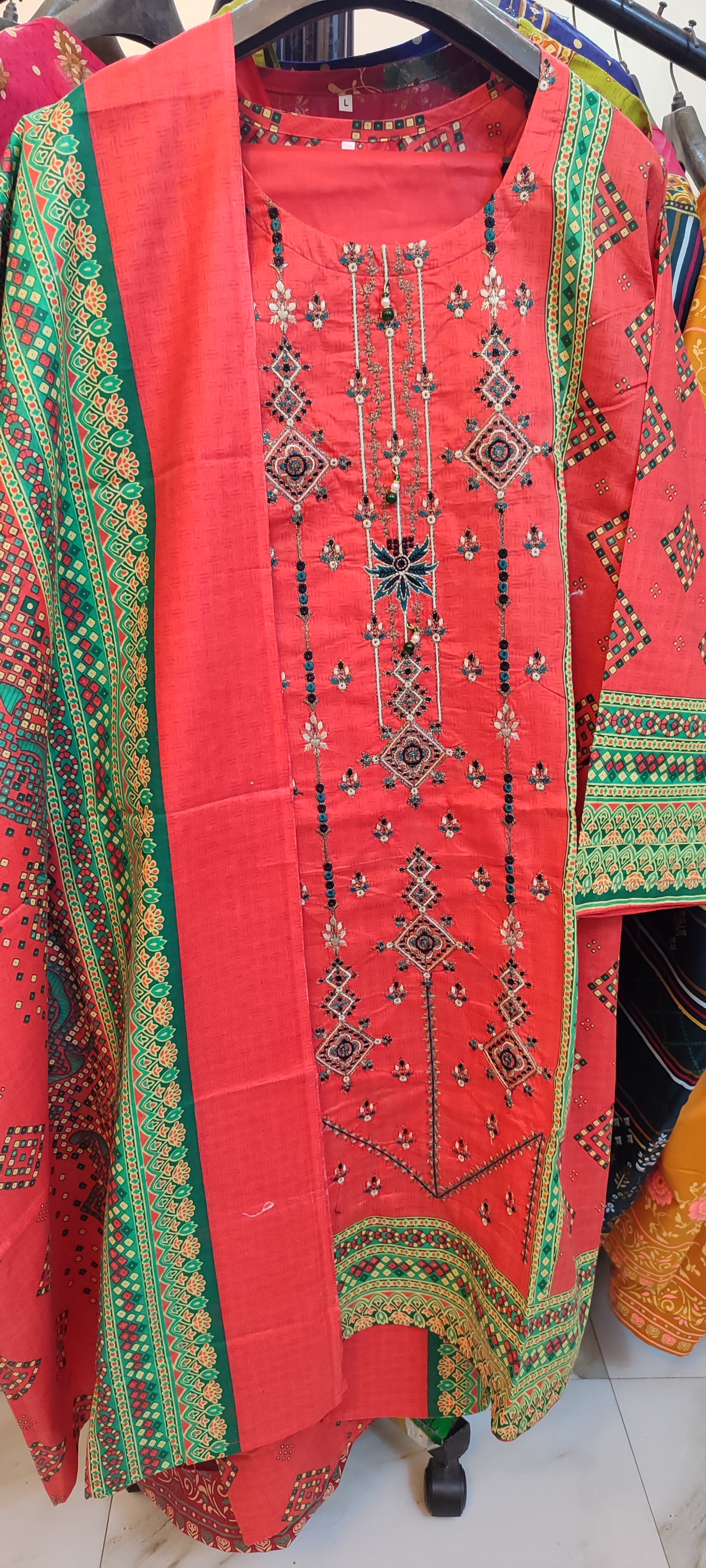 Lawn Embroidered 3pc Stitch